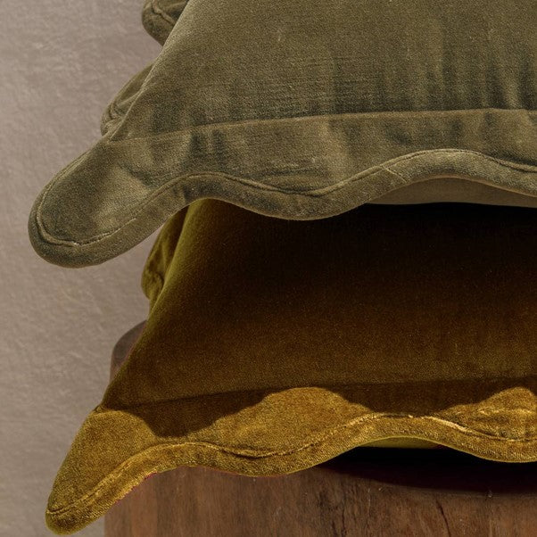 Scallop Velvet Pillow Cover, Moss