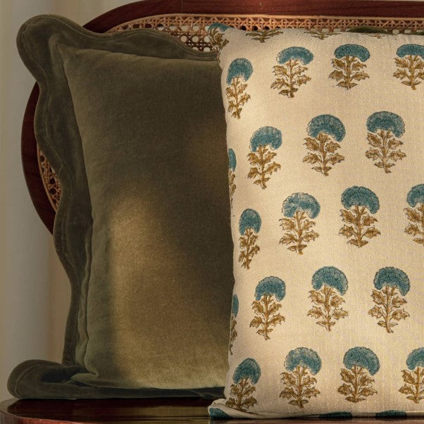 Scallop Velvet Pillow Cover, Moss