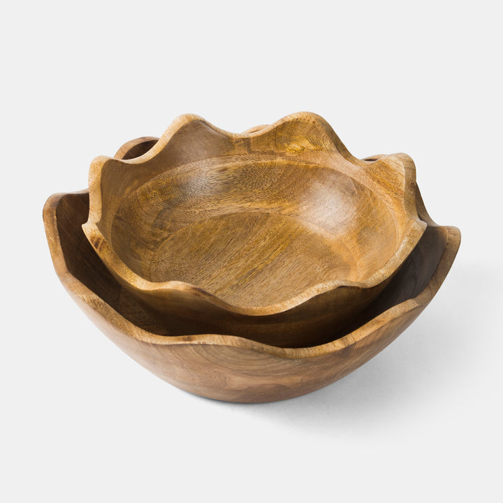 Scalloped Large Nested Bowl Set