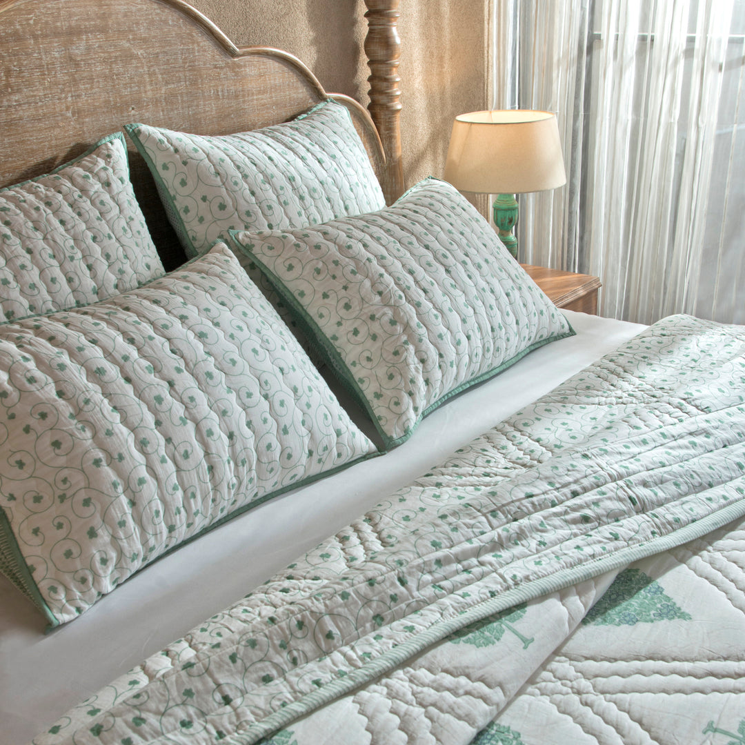 Zahra Fine Cotton Quilted Reversible Double Bed Cover