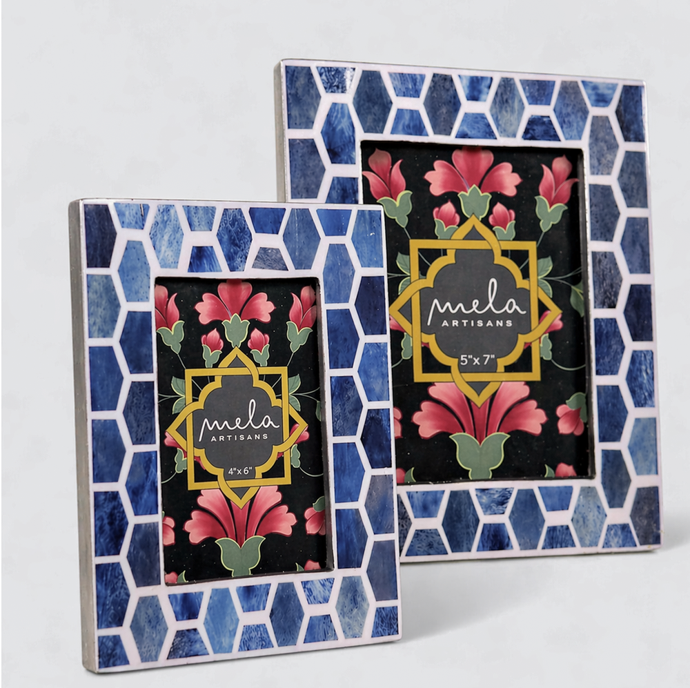 Set of two photo frames in 4x6 and 5x7 sizes from Gramercy collection
