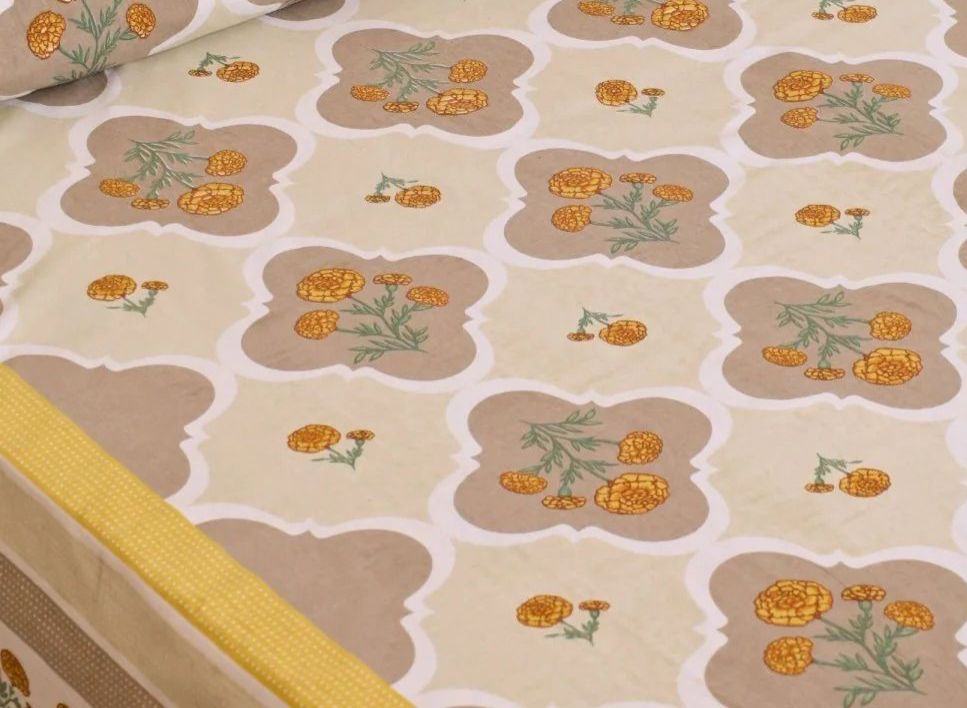 Marigold Bed Cover (60" x 90")