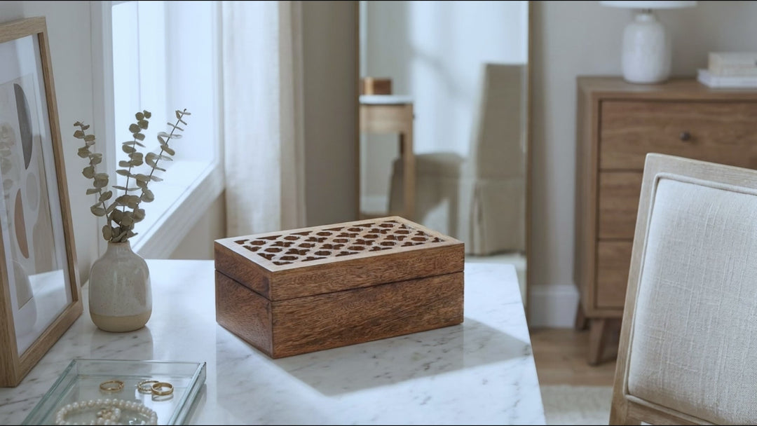 Trellis Mango Wood Storage Box – Medium Burnt