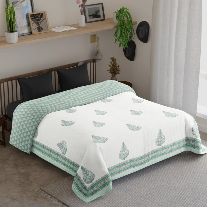 Fine Cotton Quilted and Reversible Double Bed Cover